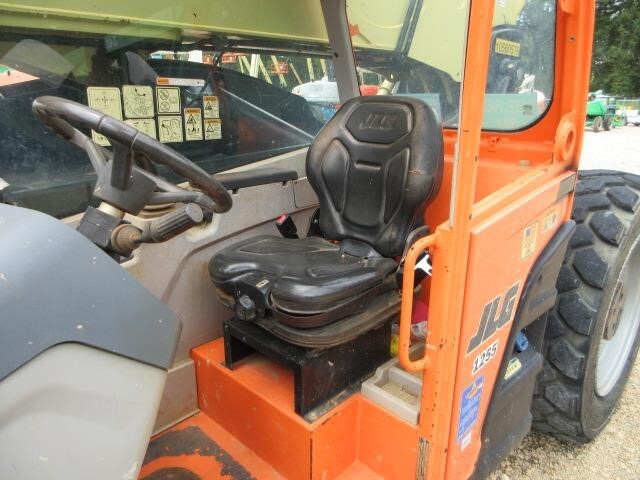 2017 JLG 1255-17