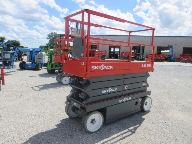 2017 Skyjack SJ3226