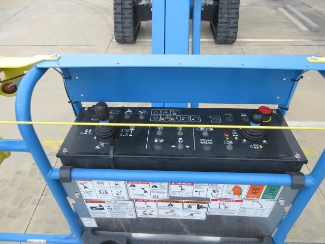 2025 Genie S-65 Trax-8