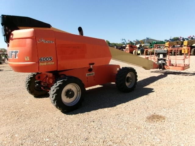 2016 JLG 600S-4