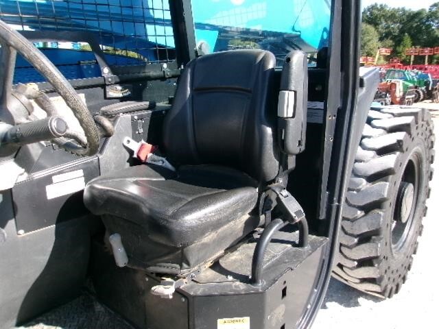 2022 Genie GTH-1056-18