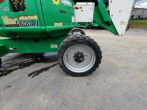2015 JLG 600AJ-13