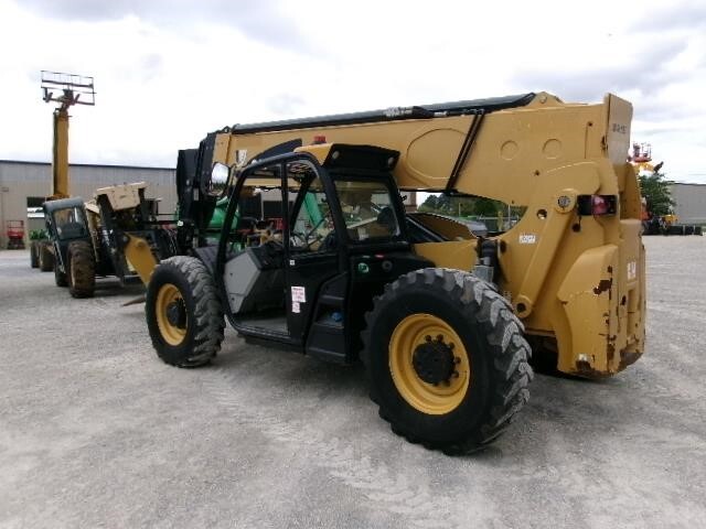 2019 CAT TL1055D-5