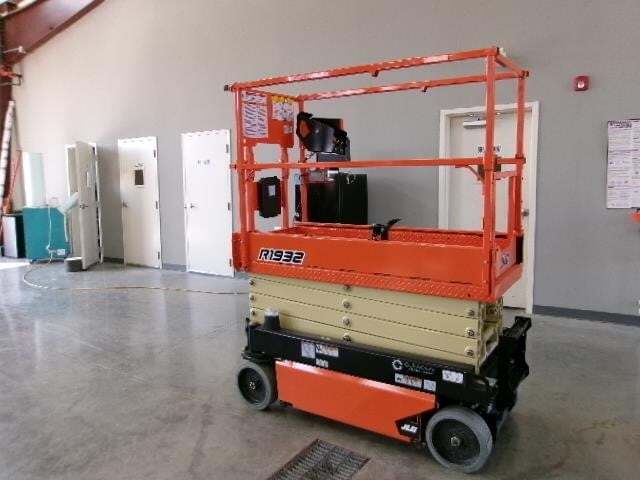2025 JLG R1932-6