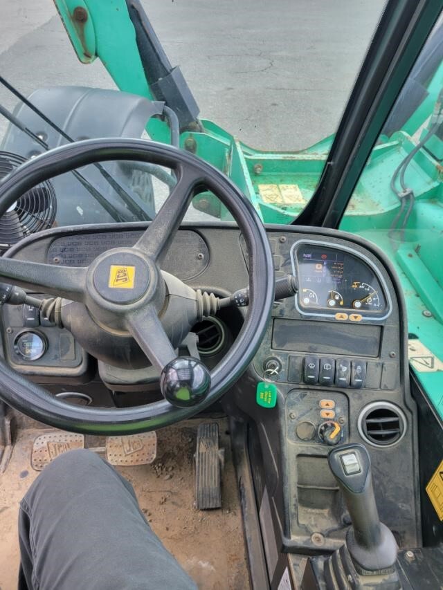 2017 JCB 510-56-6
