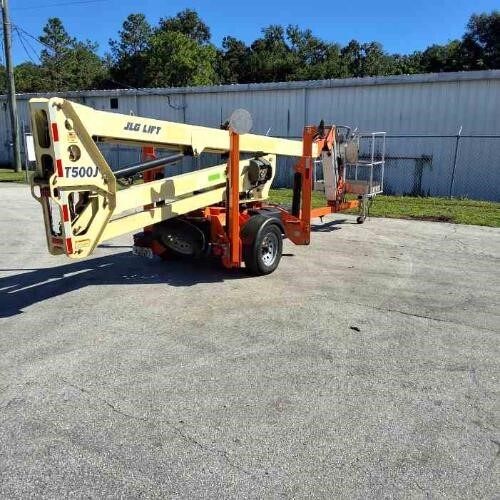 2018 JLG T500J-4