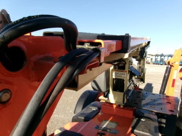 2019 JLG T350-11