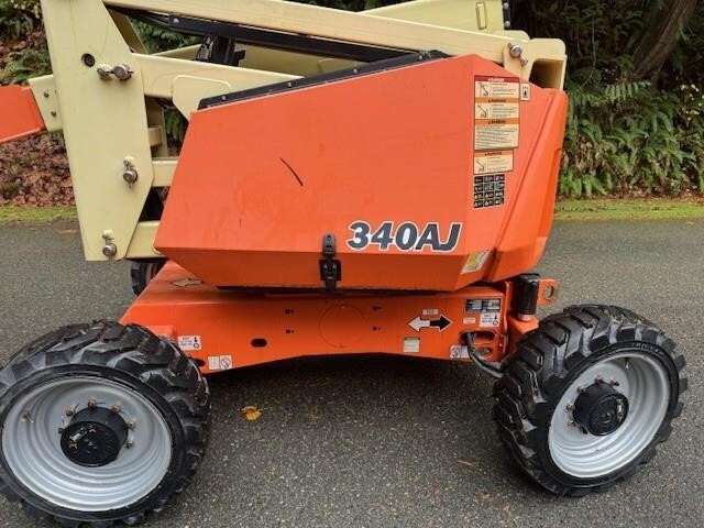2018 JLG 340AJ-1