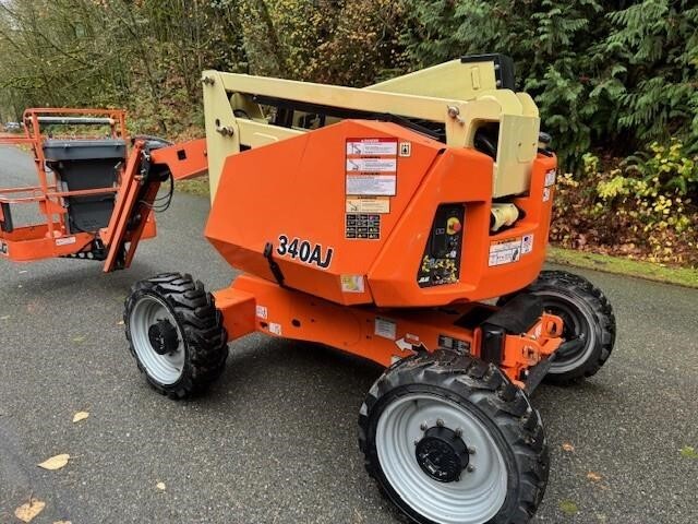 2018 JLG 340AJ-8