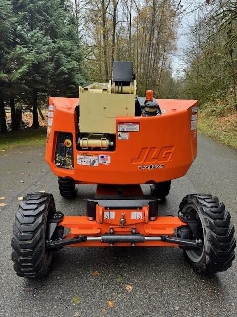 2018 JLG 340AJ-7