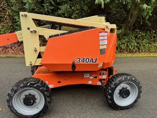 2018 JLG 340AJ-1