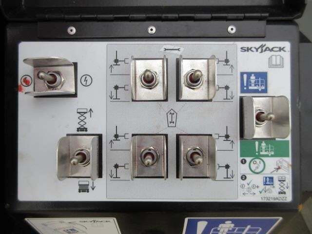 2025 Skyjack SJ9664RT-20