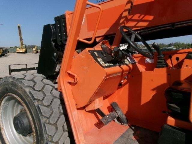 2017 SkyTrak 8042-14