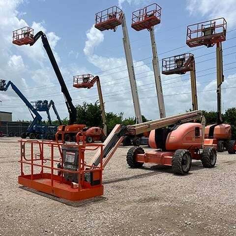 2013 JLG 600AJ-1