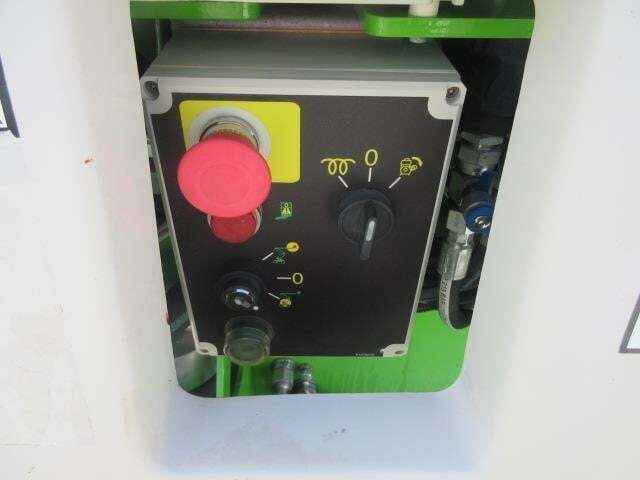 2019 Niftylift SD64 4x4x4-13