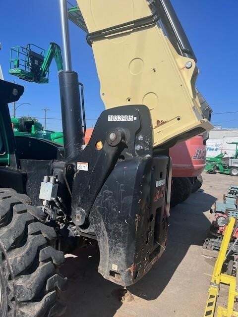 2017 JLG 1255-8