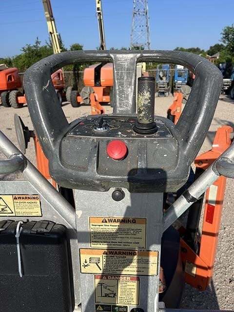 2018 JLG T350-11