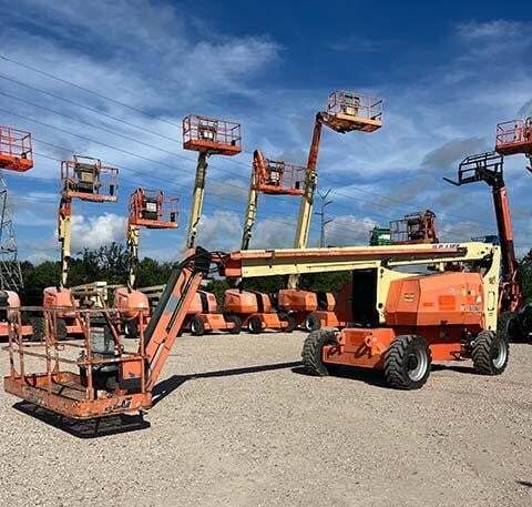 2017 JLG 800AJ-3