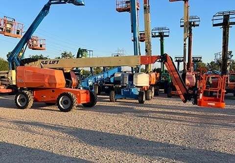 2017 JLG 660SJ-4