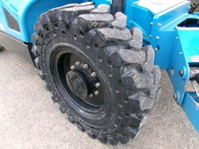 2022 Genie GTH-1056-9