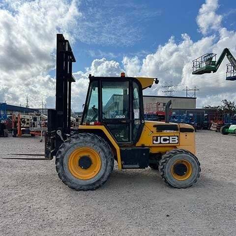 2019 JCB 930-4