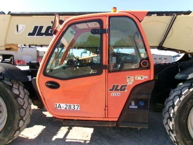 2017 JLG 1255-21