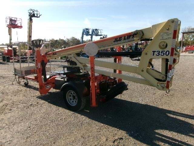 2019 JLG T350-4