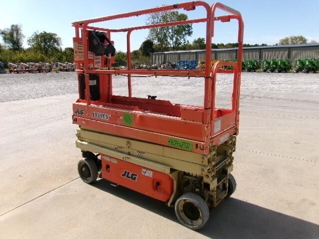 2019 JLG 1930ES-4