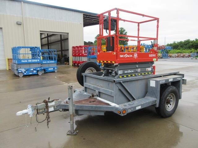 2012 JLG UT49-25