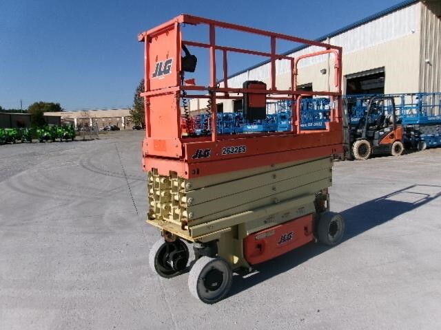 2019 JLG 2632ES-1