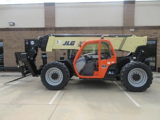 2025 JLG 1055