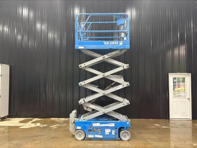 2015 Genie GS-1930-8