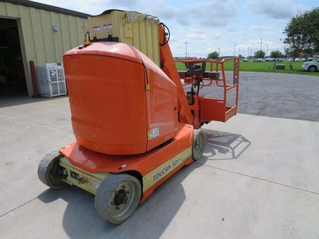 2017 JLG Toucan 32E-4