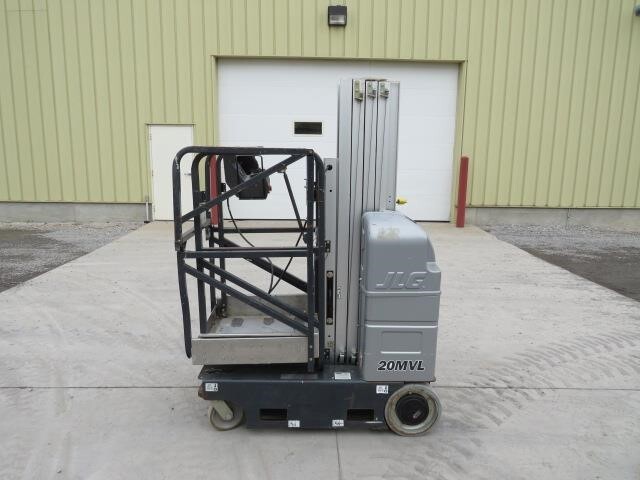 2017 JLG 20MVL