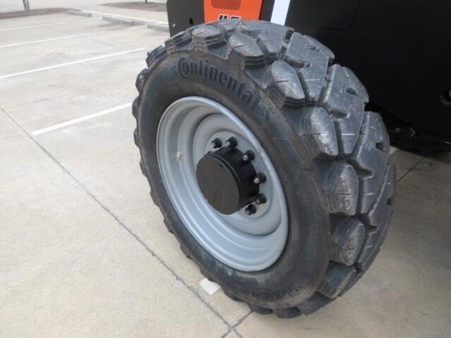 2025 SkyTrak 10054-12