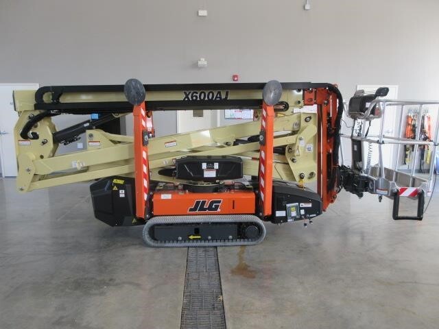 2025 JLG X600AJ-4