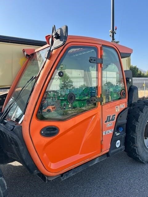 2017 JLG 1255-6