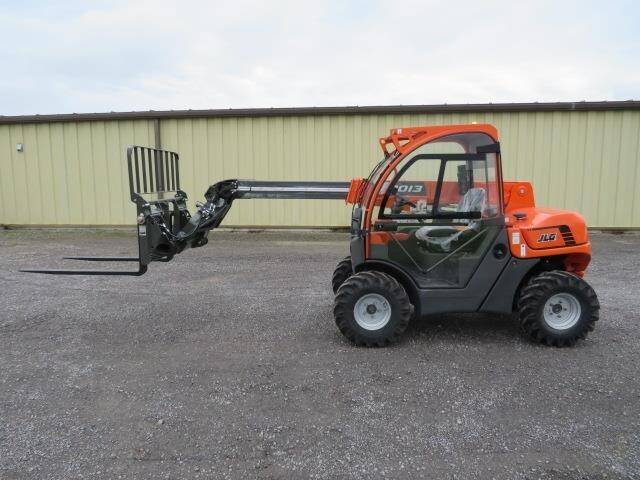 2025 SkyTrak 3013-25