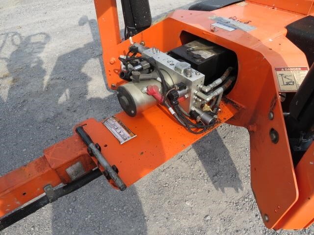2018 JLG T350-20