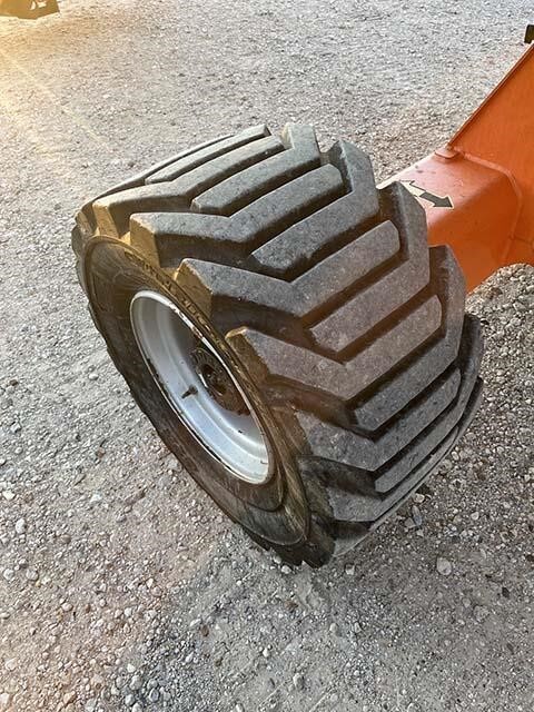 2017 JLG 450AJ-10