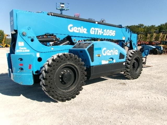 2022 Genie GTH-1056-4