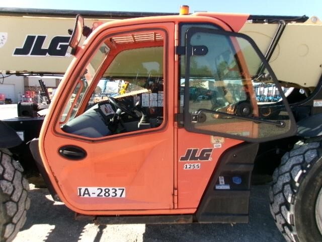 2017 JLG 1255-22