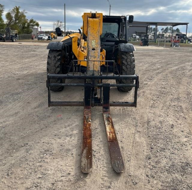 2019 JCB 507-42-4