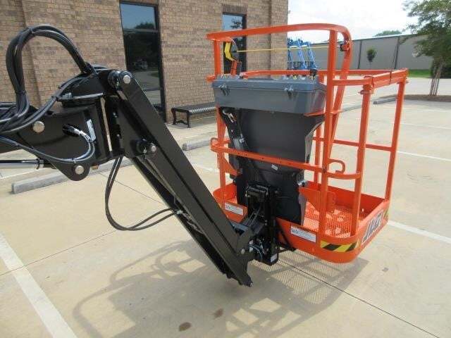 2025 JLG E400AJPN-11