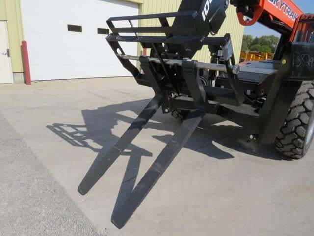 2025 SkyTrak 10054-14