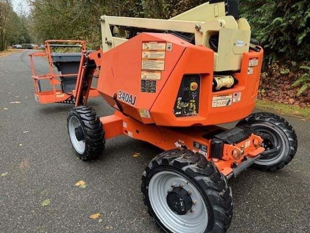 2018 JLG 340AJ-8