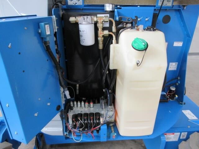 2025 Genie Z-34/22 IC-20