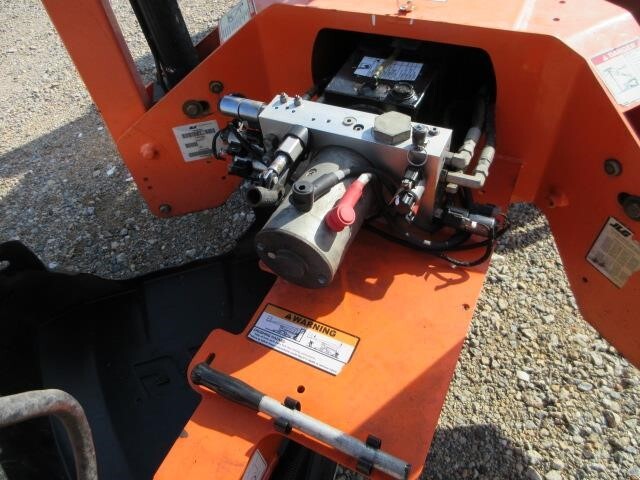 2018 JLG T350-13