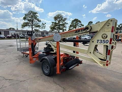 2018 JLG T350-8