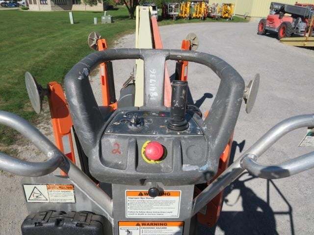 2018 JLG T350-10
